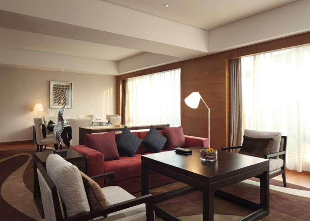 Doubletree By Hilton Jiaxing Hotel Room photo